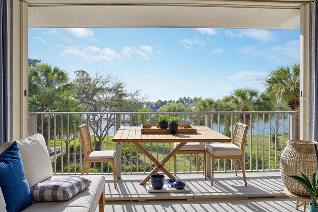 1001 Seafarer Circle 305, Jupiter, FL 33477