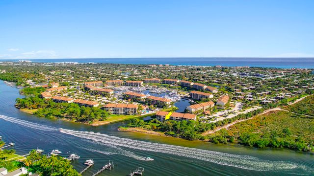 1001 Seafarer Circle 305, Jupiter, FL 33477