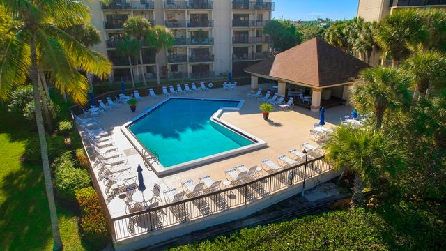 1001 Seafarer Circle 305, Jupiter, FL 33477