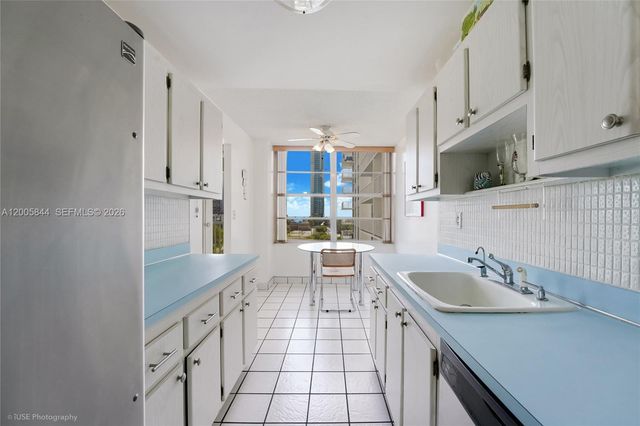 231 174th St 617, Sunny Isles Beach, FL 33160