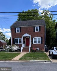 4820 9TH ST N #2, Arlington, VA 22203