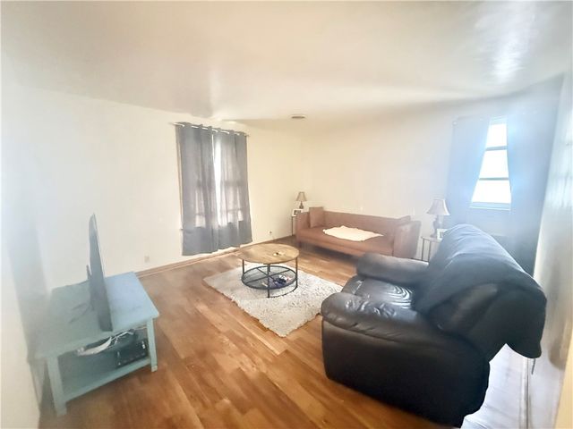 800 Ellsworth Ave, Jeannette, PA 15644