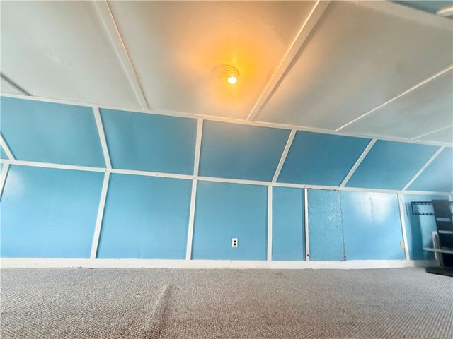 800 Ellsworth Ave, Jeannette, PA 15644