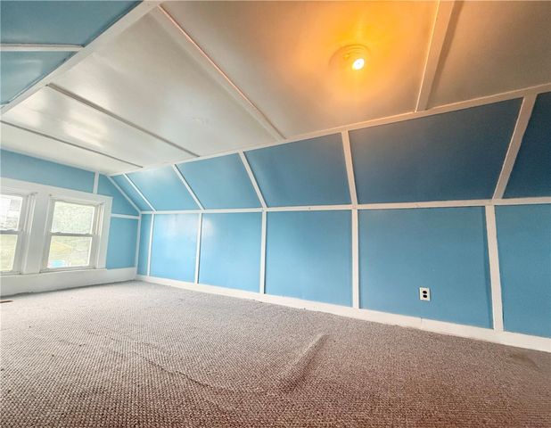 800 Ellsworth Ave, Jeannette, PA 15644