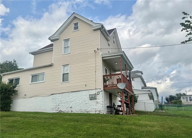 800 Ellsworth Ave, Jeannette, PA 15644
