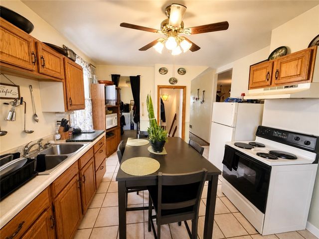 800 Ellsworth Ave, Jeannette, PA 15644