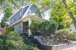17 Grandview Avenue, Dobbs Ferry, NY 10522