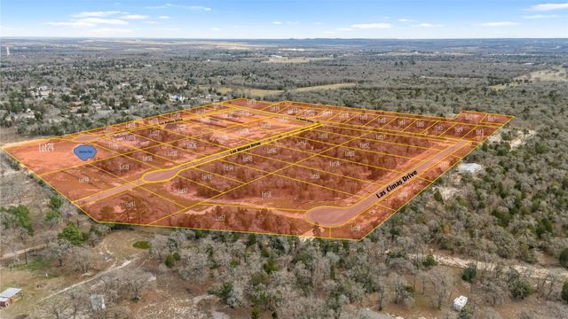 136 Las Alturas DR, Elgin, TX 78621