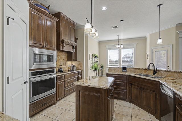 149 Meadow Arbor Drive, Weatherford, TX 76085