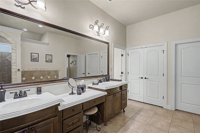 149 Meadow Arbor Drive, Weatherford, TX 76085