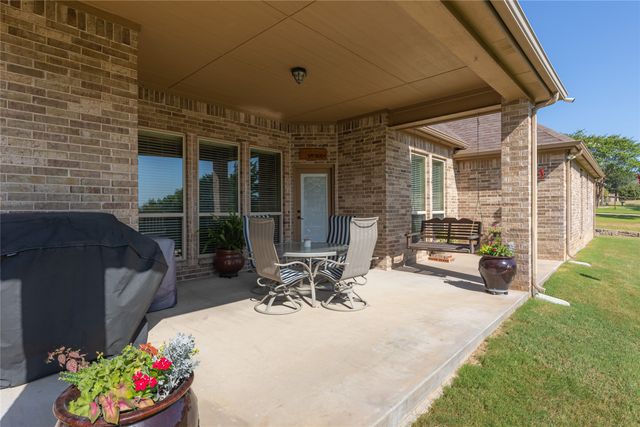 149 Meadow Arbor Drive, Weatherford, TX 76085