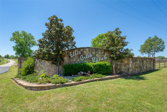 149 Meadow Arbor Drive, Weatherford, TX 76085