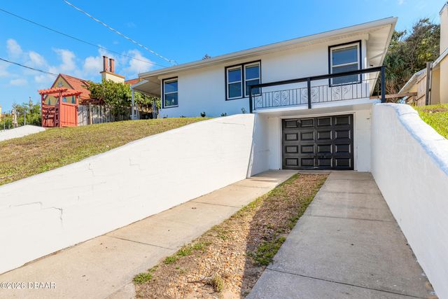 326 Bostwick Avenue, Daytona Beach, FL 32118