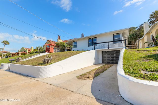 326 Bostwick Avenue, Daytona Beach, FL 32118