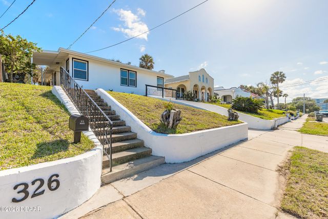 326 Bostwick Avenue, Daytona Beach, FL 32118