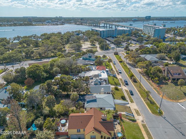 326 Bostwick Avenue, Daytona Beach, FL 32118