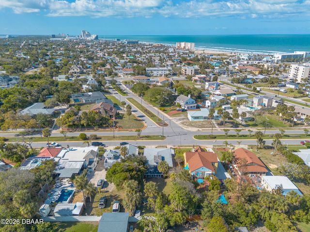 326 Bostwick Avenue, Daytona Beach, FL 32118
