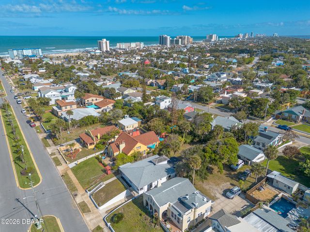 326 Bostwick Avenue, Daytona Beach, FL 32118