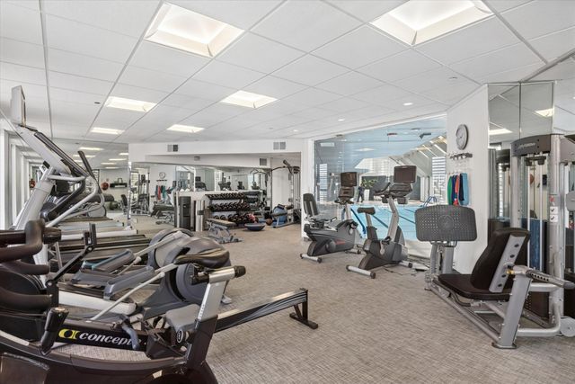 950 N Michigan Avenue 4202, Chicago, IL 60611