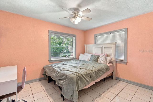 3909 W POWHATAN AVENUE, Tampa, FL 33614
