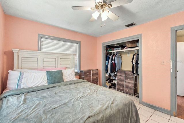 3909 W POWHATAN AVENUE, Tampa, FL 33614