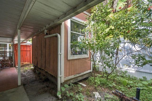 3909 W POWHATAN AVENUE, Tampa, FL 33614