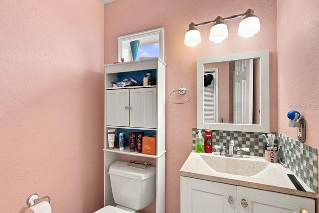 3909 W POWHATAN AVENUE, Tampa, FL 33614