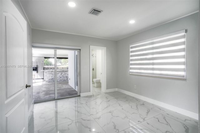 19150 S Saint Andrews Drive, Hialeah, FL 33015