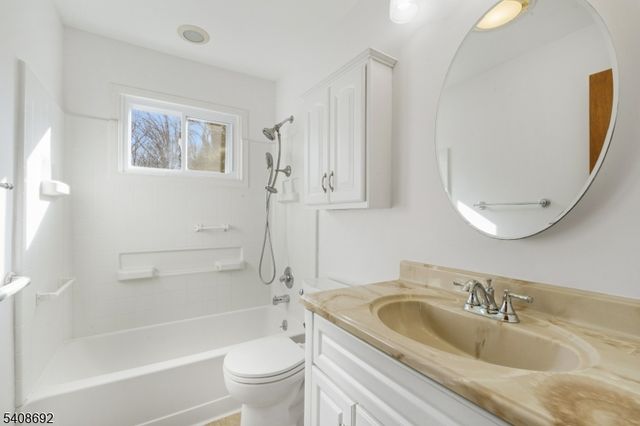 174 Baker Ave, Wharton Boro, NJ 07885