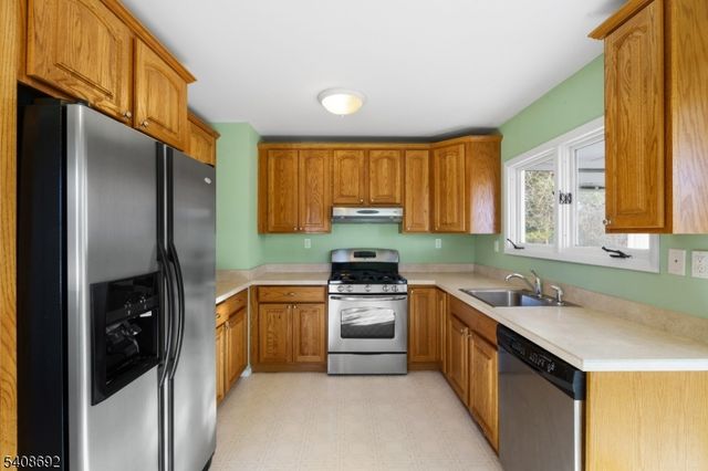 174 Baker Ave, Wharton Boro, NJ 07885