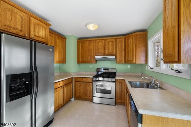 174 Baker Ave, Wharton Boro, NJ 07885