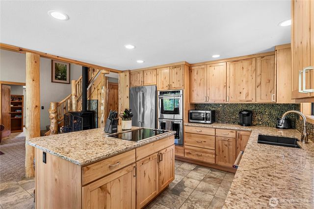 9864 E Leavenworth Road, Leavenworth, WA 98826