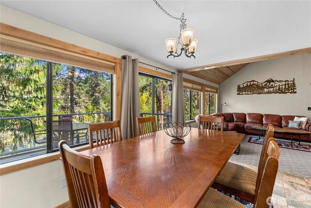 9864 E Leavenworth Road, Leavenworth, WA 98826