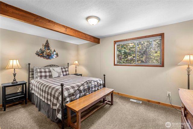 9864 E Leavenworth Road, Leavenworth, WA 98826