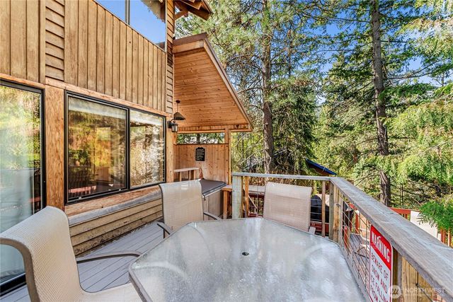 9864 E Leavenworth Road, Leavenworth, WA 98826