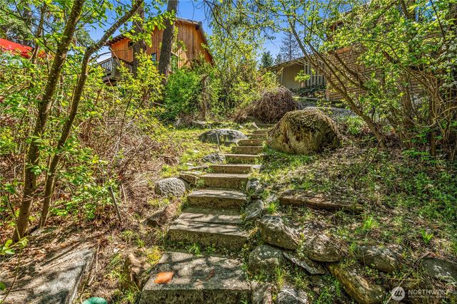 9864 E Leavenworth Road, Leavenworth, WA 98826