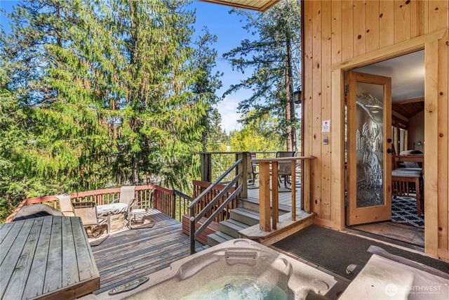 9864 E Leavenworth Road, Leavenworth, WA 98826