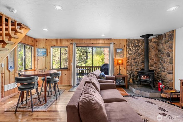 9864 E Leavenworth Road, Leavenworth, WA 98826