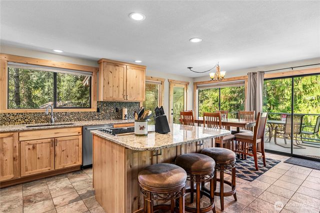 9864 E Leavenworth Road, Leavenworth, WA 98826