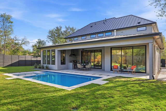 6408 Nasco DR, Austin, TX 78757