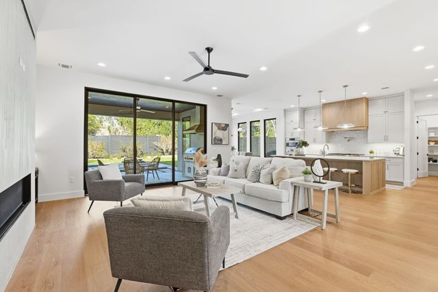 6408 Nasco DR, Austin, TX 78757