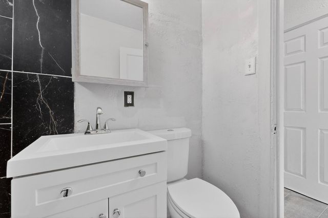 441 Loma Hermosa Drive NW, Albuquerque, NM 87105