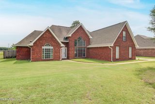 2901 Village Circle, Ocean Springs, MS 39564