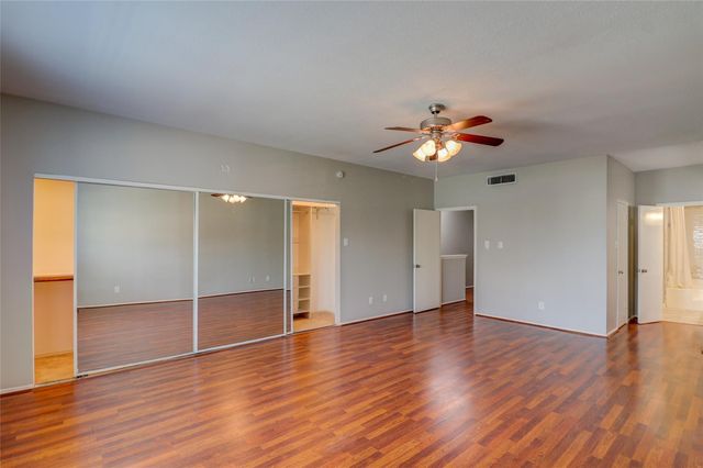 346 Wilcrest Drive 346, Houston, TX 77042
