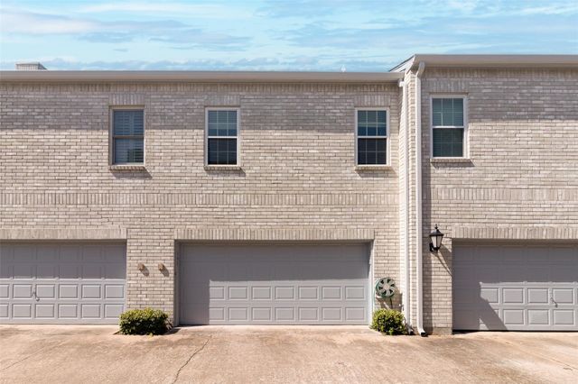 346 Wilcrest Drive 346, Houston, TX 77042