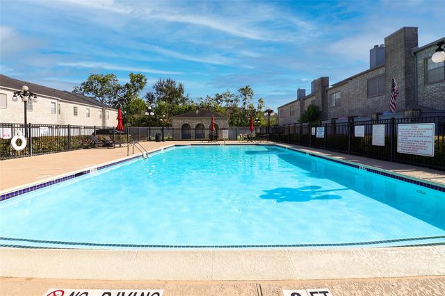 346 Wilcrest Drive 346, Houston, TX 77042