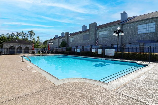 346 Wilcrest Drive 346, Houston, TX 77042