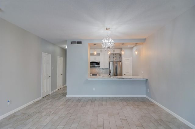 346 Wilcrest Drive 346, Houston, TX 77042
