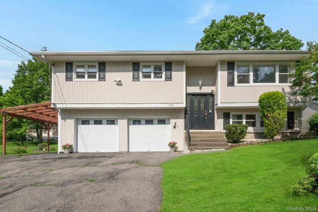 1632 Paine Street, Yorktown Heights, NY 10598