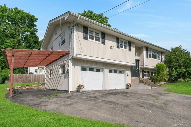 1632 Paine Street, Yorktown Heights, NY 10598
